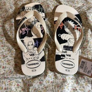 Brand new with Havaianas ,mNaruto slip ons